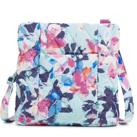 Vera Bradley Handbags - NWT Vera Bradley Ultralight Hipster Floating Blossoms Crossbody Bag